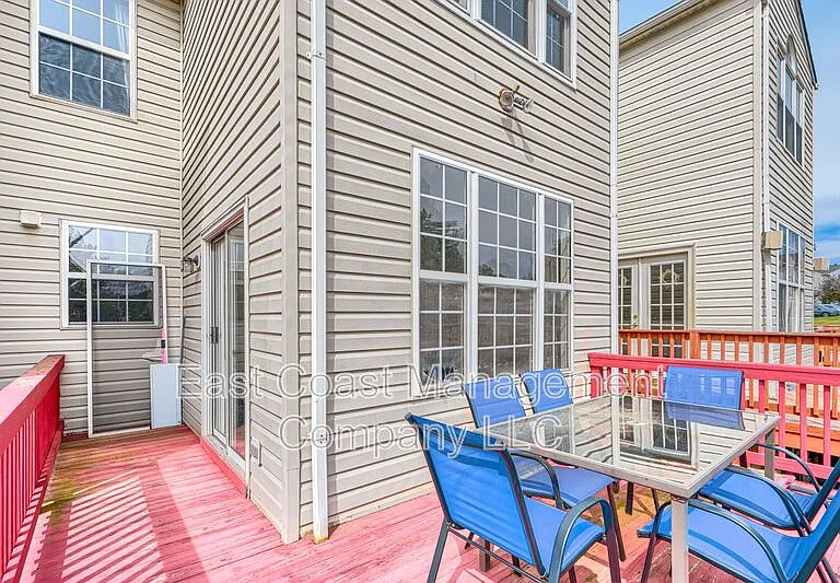 403 Deerhill Cir — Photo 30