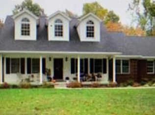 210 River Edge Dr, Brandenburg, KY 40108