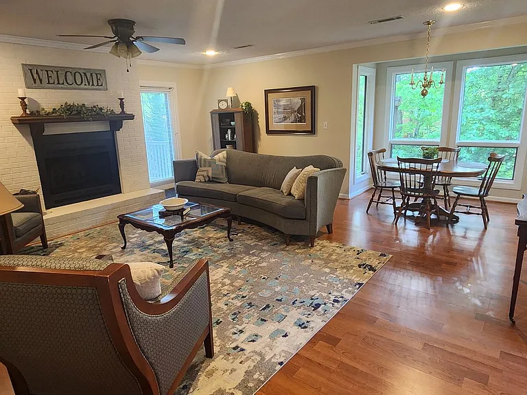 121 Forest View Dr — Photo 8