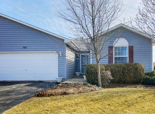 780 Meadow Ln, Hinckley, IL 60520