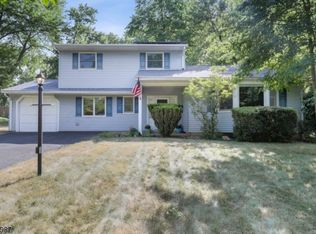 101 Ivy Ln, Bridgewater, NJ 08807