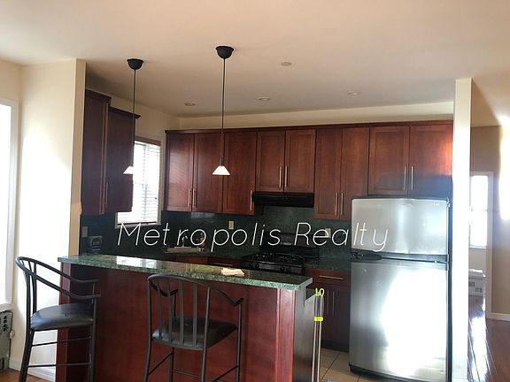 3rd image of 23-66 27th St #2A