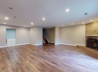 951 S Rolfe St #1, Arlington, VA 22204