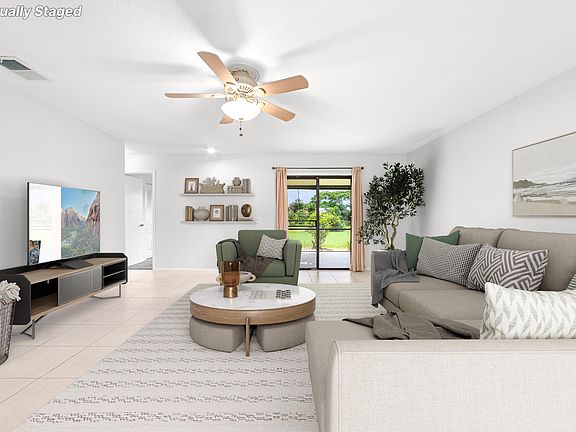 2nd image of 1508 SE Collette Circle