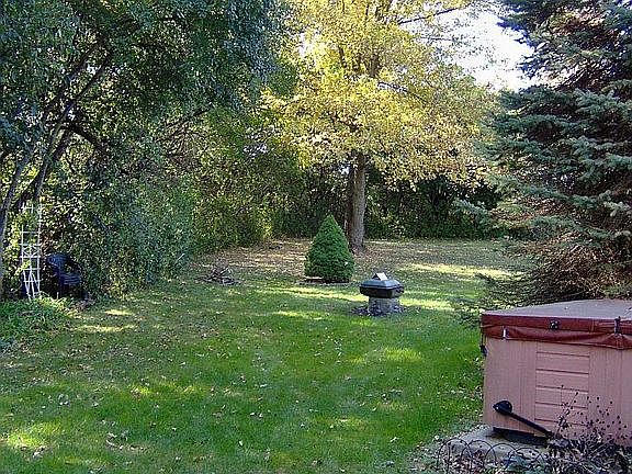 Hot Tub/In Ground Pool