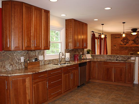 2nd image of 517 Retford Dr