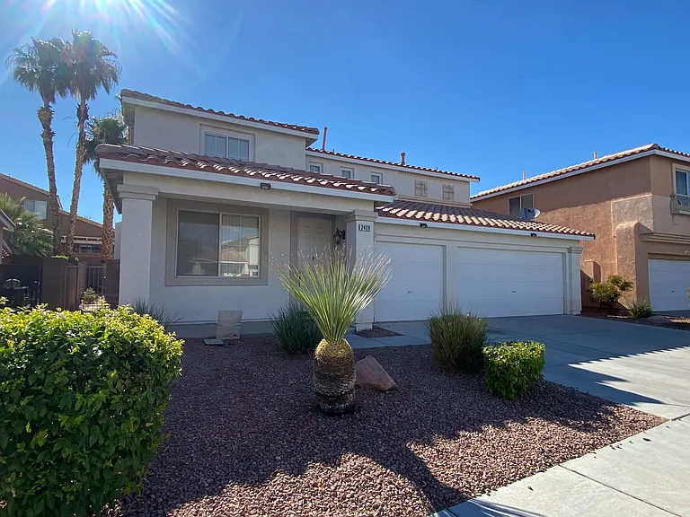 2408 Tilden Way — Photo 1