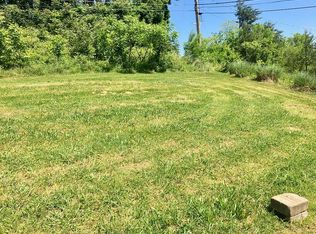 Chestnut Rd, South charleston, WV 25309