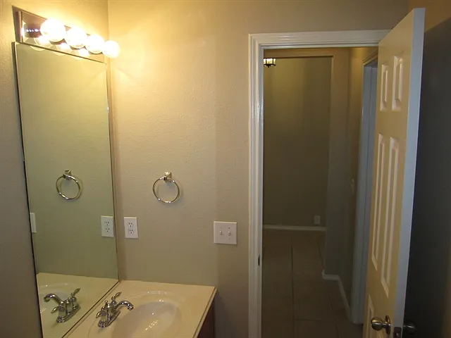 3502 Schumann Oaks Dr — Photo 9
