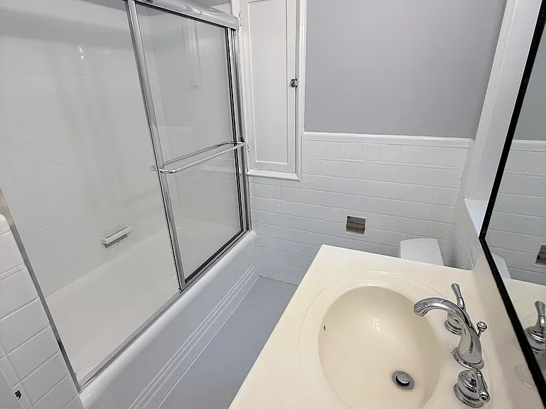 7539 Oxford Dr #2W — Photo 14