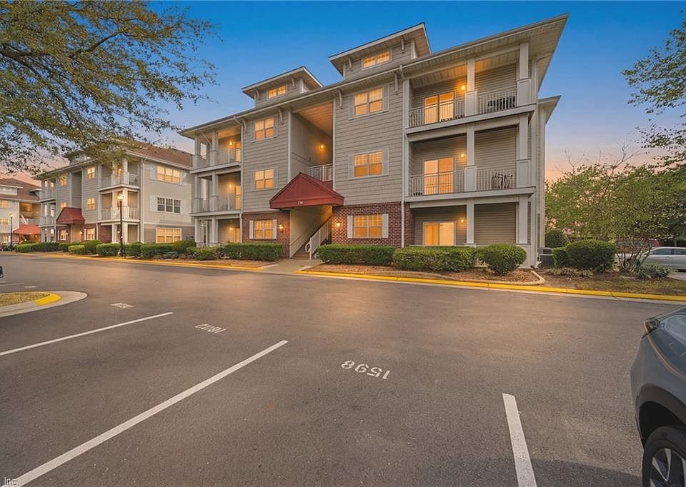 1st image of 5321 Warminster Dr Unit 303
