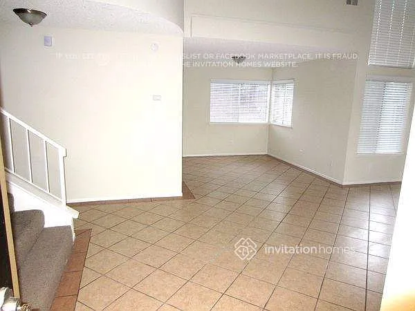 1404 Springline Dr — Photo 2
