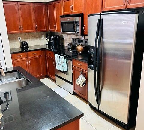 4th image of 10435 MID TOWN Parkway #101