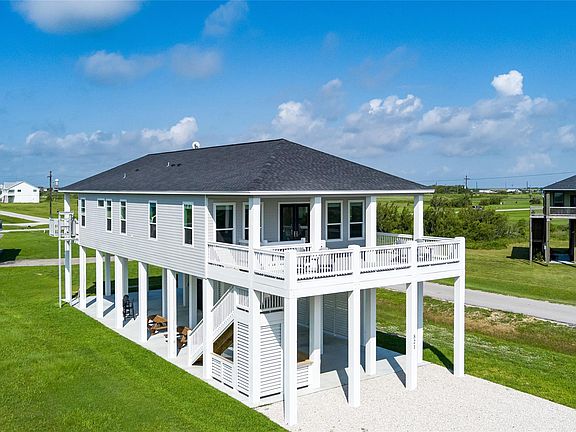 2nd image of 821 Casa Dr