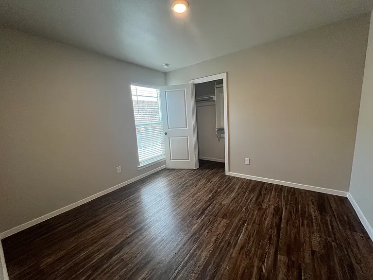 3405 Tiffin Ave — Photo 17