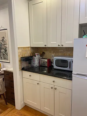 Rented by Compass | media 11