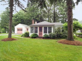 25 Castle Gate Rd, Wayland, MA 01778