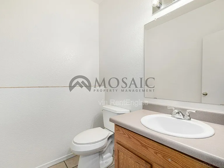280 S Elizabeth Way #27 — Photo 17