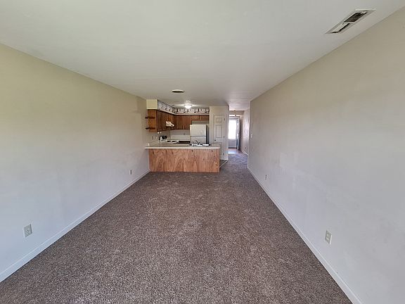 2nd image of 1800 Bay St Unit 1-109