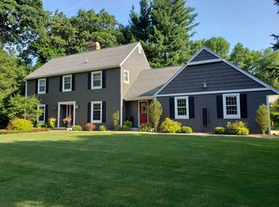 5474 Stoney Brook Rd, Kalamazoo, MI 49009