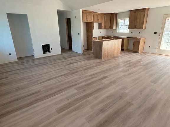 4th image of 4269 Love Mill Rd