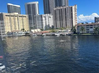 111 Golden Isles Dr APT D10, Hallandale, FL 33009