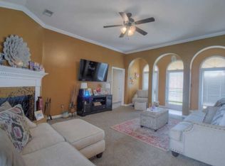 4640 Meadow Cliff Dr, Memphis, TN 38125