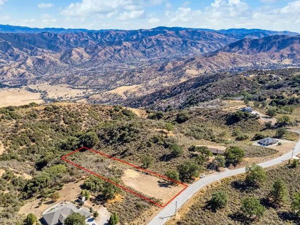 25120 Jacaranda Dr #356, Tehachapi, CA 93561