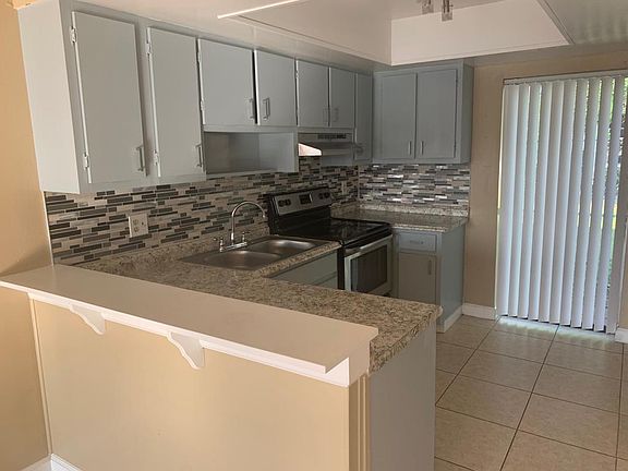 3rd image of 50 Las Brisas Ct