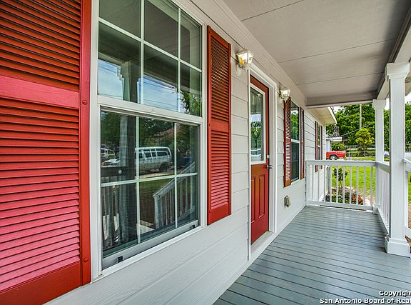 5th image of 1318 Avant Ave