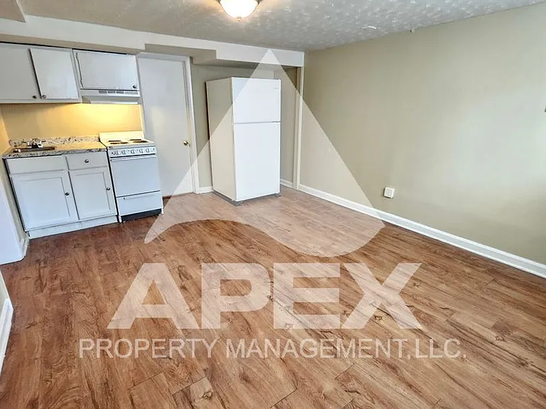 Springdale Apartments — Photo 18