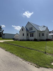 501 South Main Street, Farmersburg, IA, 52047