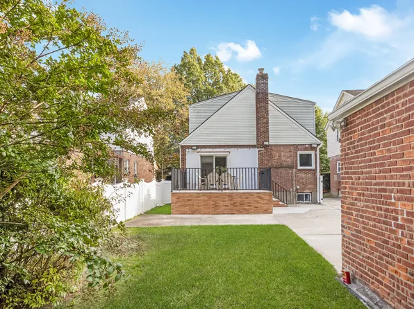 206-15 Richland Avenue image 10 of 37