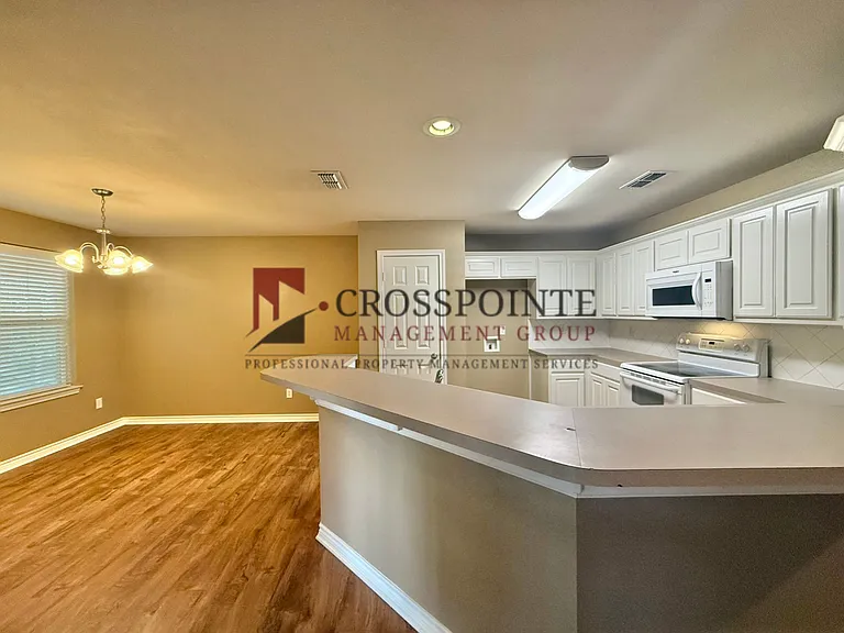 15919 Brittain Ct — Photo 16