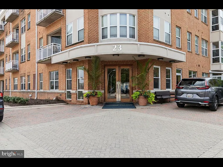 23 Pierside Dr #306 — Photo 18
