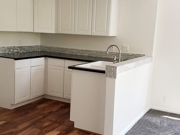 3rd image of 1615 25th St #3