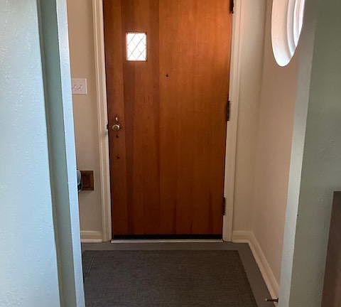 5th image of 2515 Manchester Dr