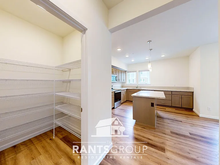 Forest Park Townhomes — Photo 54