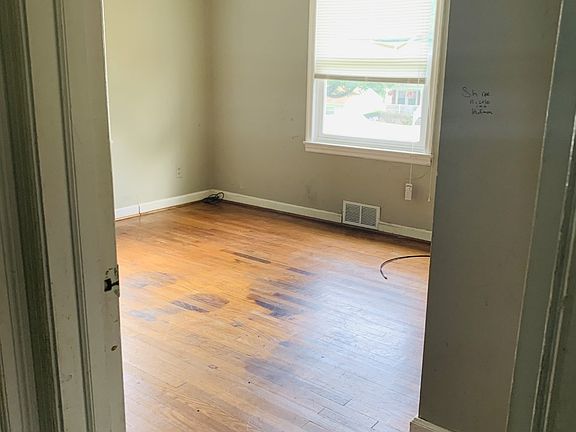 4th image of 1236 Sunrise Dr