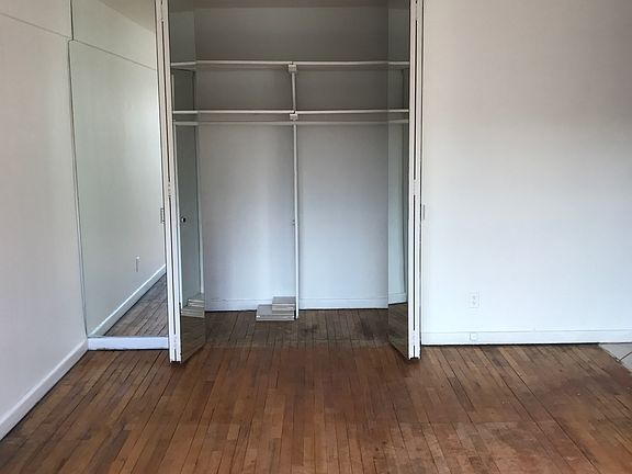 4th image of 15 Hill Park Ave APT 3M