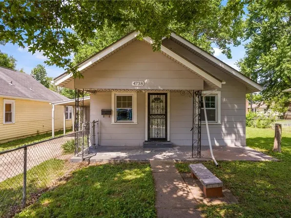 4738 Canterbury Rd, Mission, KS 66205