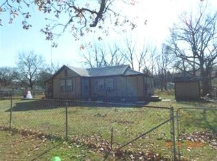 210 N Baldwin Ave, Spavinaw, OK 74366