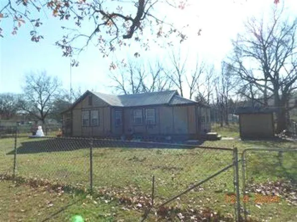 210 N Baldwin Ave, Spavinaw, OK 74366