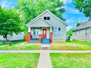 1513 8th St, Highland, IL 62249