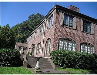 1st image of 130 Oakford Park Rd
