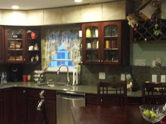 5th image of 15 Furness Pl