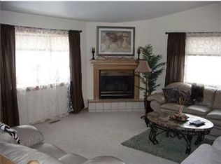 2434 Riveroaks Dr, Billings, MT 59105