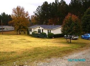 60 Pine Ridge Rd, Wedowee, AL 36278