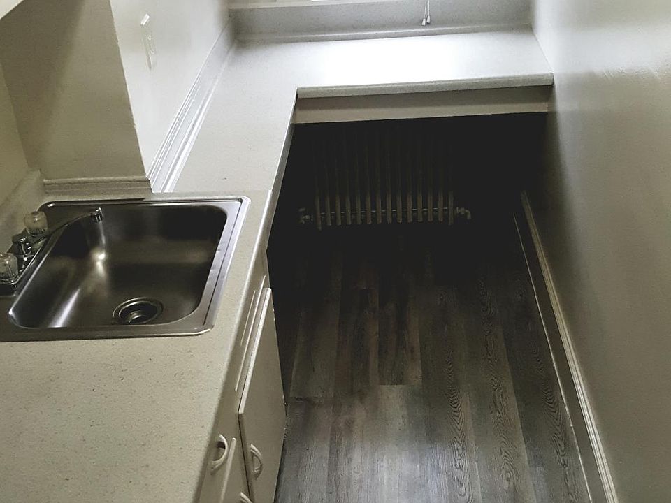 2nd image of 4710 Saint Marys St APT 4