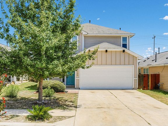 2nd image of 266 Twisted Oaks Ln